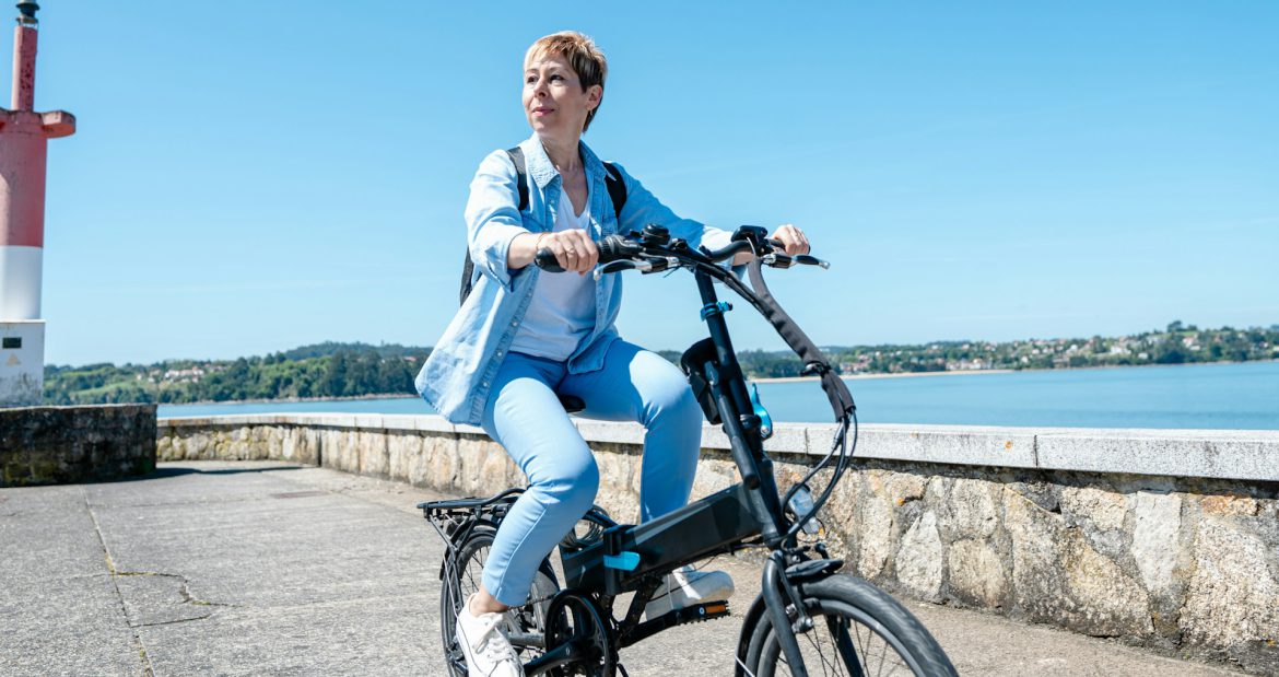Kiek kilometrų realiai nuvažiuoja elektrinis dviratis? Reklaminiai skaičiai pasako ne viską